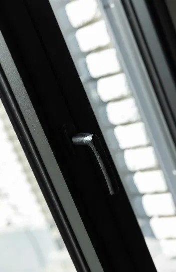 Poignée de fenêtre en aluminium noir