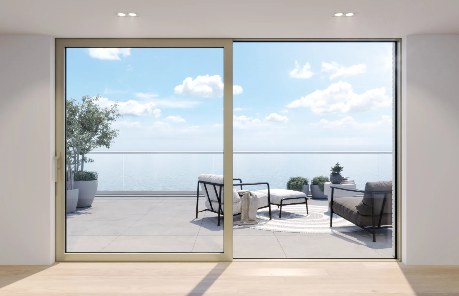Fenêtre coulissante Kolos Slim 85 avec vue sur mer